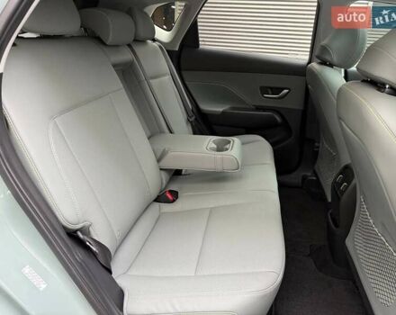 Зеленый Хендай Kona Electric, объемом двигателя 0 л и пробегом 10 тыс. км за 27990 $, фото 13 на Automoto.ua