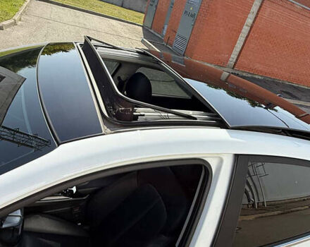 Белый Хендай Lafesta, объемом двигателя 0 л и пробегом 67 тыс. км за 19500 $, фото 4 на Automoto.ua