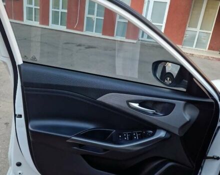 Белый Хендай Lafesta, объемом двигателя 0 л и пробегом 82 тыс. км за 19300 $, фото 22 на Automoto.ua