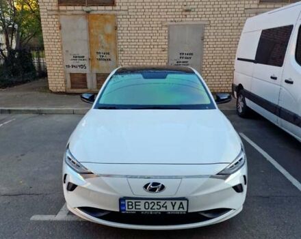 Белый Хендай Lafesta, объемом двигателя 0 л и пробегом 82 тыс. км за 19300 $, фото 3 на Automoto.ua