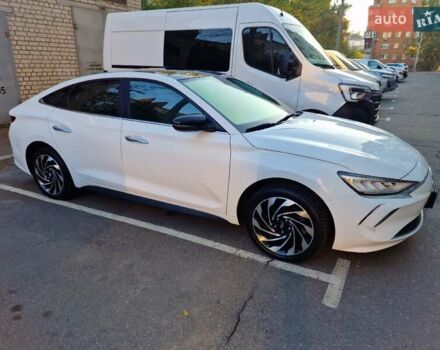 Белый Хендай Lafesta, объемом двигателя 0 л и пробегом 82 тыс. км за 19300 $, фото 5 на Automoto.ua