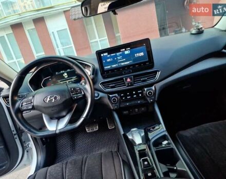 Белый Хендай Lafesta, объемом двигателя 0 л и пробегом 82 тыс. км за 19300 $, фото 29 на Automoto.ua