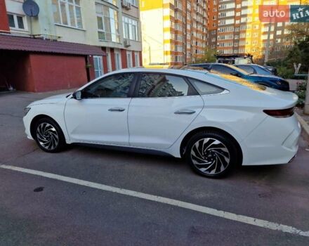 Белый Хендай Lafesta, объемом двигателя 0 л и пробегом 82 тыс. км за 19300 $, фото 4 на Automoto.ua