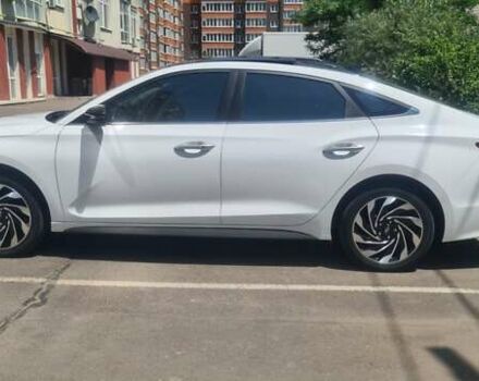 Белый Хендай Lafesta, объемом двигателя 0 л и пробегом 82 тыс. км за 19300 $, фото 16 на Automoto.ua