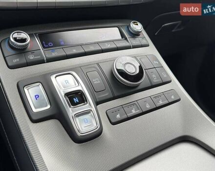 Белый Хендай Palisade, объемом двигателя 3.78 л и пробегом 21 тыс. км за 40000 $, фото 17 на Automoto.ua