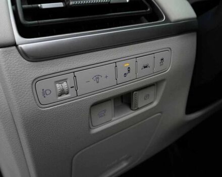 Білий Хендай Palisade, об'ємом двигуна 2.2 л та пробігом 90 тис. км за 33000 $, фото 11 на Automoto.ua