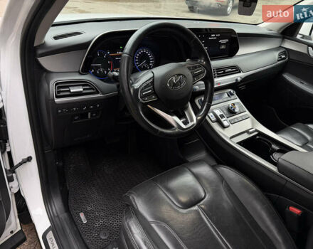 Білий Хендай Palisade, об'ємом двигуна 2.2 л та пробігом 212 тис. км за 31900 $, фото 7 на Automoto.ua