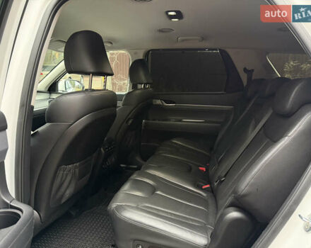 Білий Хендай Palisade, об'ємом двигуна 2.2 л та пробігом 212 тис. км за 31900 $, фото 13 на Automoto.ua