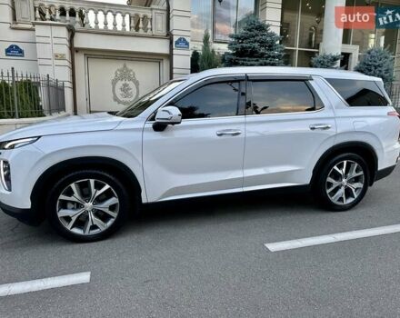 Белый Хендай Palisade, объемом двигателя 2.2 л и пробегом 58 тыс. км за 39000 $, фото 3 на Automoto.ua