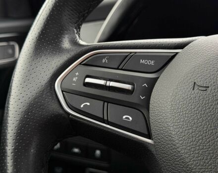 Черный Хендай Palisade, объемом двигателя 3.8 л и пробегом 121 тыс. км за 26900 $, фото 16 на Automoto.ua