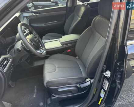 Черный Хендай Palisade, объемом двигателя 3.78 л и пробегом 144 тыс. км за 26700 $, фото 10 на Automoto.ua