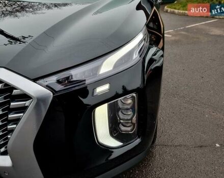 Черный Хендай Palisade, объемом двигателя 2.2 л и пробегом 107 тыс. км за 29900 $, фото 5 на Automoto.ua