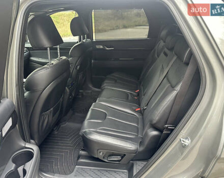 Сірий Хендай Palisade, об'ємом двигуна 2.2 л та пробігом 93 тис. км за 50800 $, фото 29 на Automoto.ua