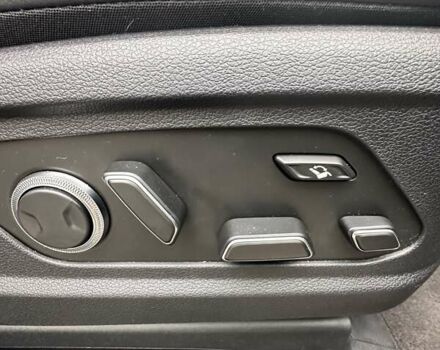 Сірий Хендай Palisade, об'ємом двигуна 3.78 л та пробігом 27 тис. км за 57000 $, фото 22 на Automoto.ua