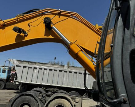 Хендай R 200-W7, об'ємом двигуна 0 л та пробігом 0 тис. км за 42000 $, фото 5 на Automoto.ua