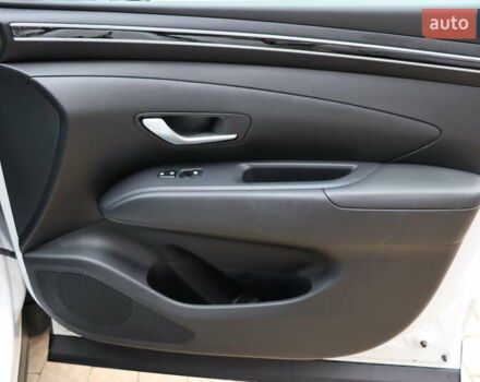 Белый Хендай Santa Cruz, объемом двигателя 2.5 л и пробегом 22 тыс. км за 34900 $, фото 35 на Automoto.ua