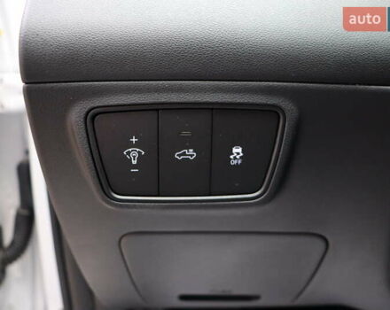 Белый Хендай Santa Cruz, объемом двигателя 2.5 л и пробегом 22 тыс. км за 34900 $, фото 19 на Automoto.ua