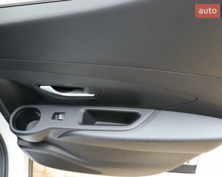 Белый Хендай Santa Cruz, объемом двигателя 2.5 л и пробегом 22 тыс. км за 34900 $, фото 41 на Automoto.ua