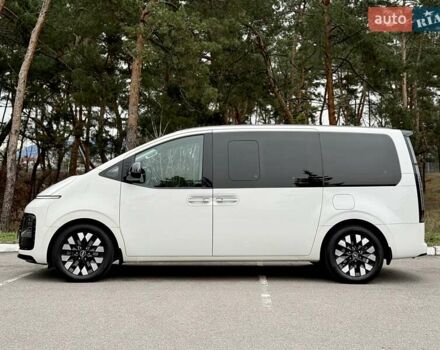 Белый Хендай Staria, объемом двигателя 2.2 л и пробегом 98 тыс. км за 45999 $, фото 8 на Automoto.ua