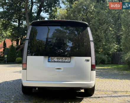 Белый Хендай Staria, объемом двигателя 2.2 л и пробегом 75 тыс. км за 47500 $, фото 4 на Automoto.ua