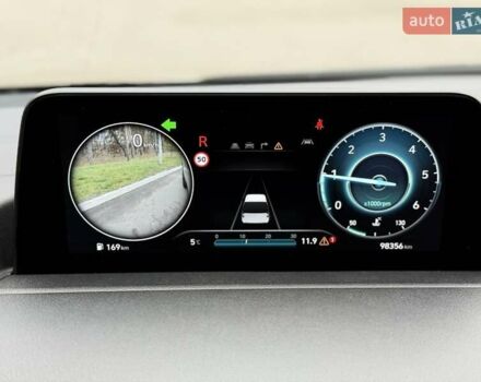 Белый Хендай Staria, объемом двигателя 2.2 л и пробегом 98 тыс. км за 45999 $, фото 86 на Automoto.ua