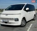 Белый Хендай Staria, объемом двигателя 2.2 л и пробегом 120 тыс. км за 39999 $, фото 1 на Automoto.ua