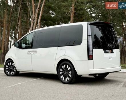 Белый Хендай Staria, объемом двигателя 2.2 л и пробегом 98 тыс. км за 45999 $, фото 10 на Automoto.ua