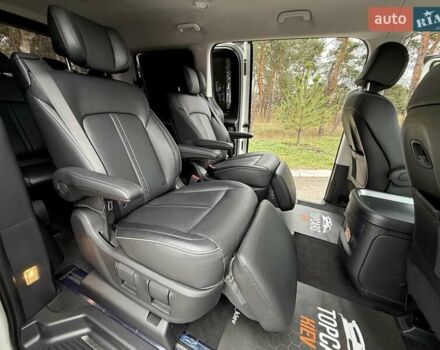 Белый Хендай Staria, объемом двигателя 2.2 л и пробегом 98 тыс. км за 45999 $, фото 47 на Automoto.ua