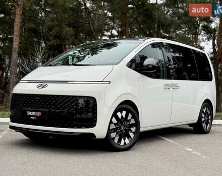 Белый Хендай Staria, объемом двигателя 2.2 л и пробегом 98 тыс. км за 45999 $, фото 4 на Automoto.ua