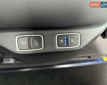 Белый Хендай Staria, объемом двигателя 2.2 л и пробегом 98 тыс. км за 45999 $, фото 44 на Automoto.ua