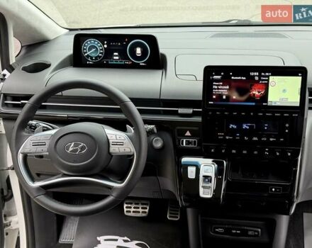 Белый Хендай Staria, объемом двигателя 2.2 л и пробегом 98 тыс. км за 45999 $, фото 69 на Automoto.ua