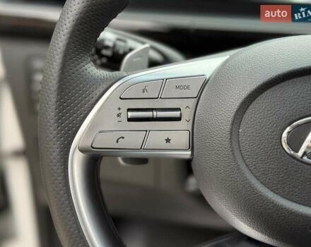 Белый Хендай Staria, объемом двигателя 2.2 л и пробегом 98 тыс. км за 45999 $, фото 77 на Automoto.ua