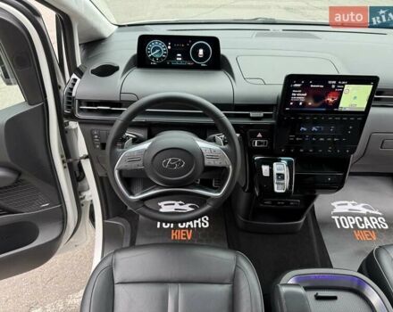 Белый Хендай Staria, объемом двигателя 2.2 л и пробегом 98 тыс. км за 45999 $, фото 68 на Automoto.ua