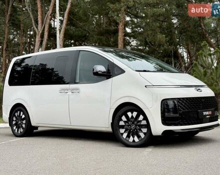 Белый Хендай Staria, объемом двигателя 2.2 л и пробегом 98 тыс. км за 45999 $, фото 22 на Automoto.ua