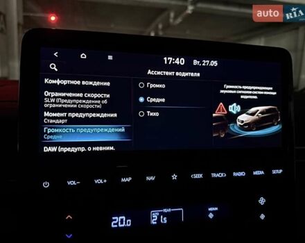 Белый Хендай Staria, объемом двигателя 2.2 л и пробегом 98 тыс. км за 45999 $, фото 93 на Automoto.ua