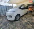 Белый Хендай Staria, объемом двигателя 2.2 л и пробегом 71 тыс. км за 39000 $, фото 7 на Automoto.ua