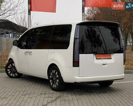 Білий Хендай Staria, об'ємом двигуна 2.2 л та пробігом 77 тис. км за 48999 $, фото 7 на Automoto.ua