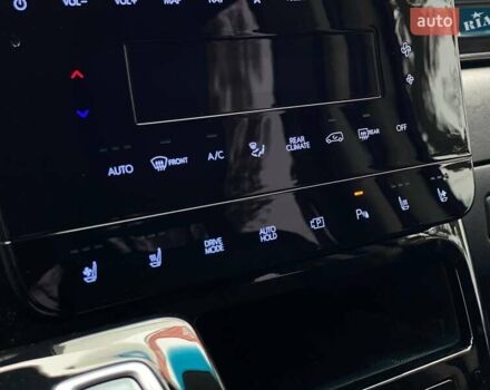 Білий Хендай Staria, об'ємом двигуна 2.2 л та пробігом 77 тис. км за 48999 $, фото 19 на Automoto.ua