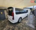 Белый Хендай Staria, объемом двигателя 2.2 л и пробегом 71 тыс. км за 39000 $, фото 3 на Automoto.ua