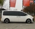 Білий Хендай Staria, об'ємом двигуна 2.2 л та пробігом 77 тис. км за 48999 $, фото 3 на Automoto.ua