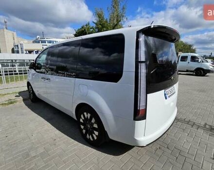 Белый Хендай Staria, объемом двигателя 2.2 л и пробегом 78 тыс. км за 49500 $, фото 6 на Automoto.ua