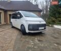 Белый Хендай Staria, объемом двигателя 2.2 л и пробегом 21 тыс. км за 53000 $, фото 1 на Automoto.ua