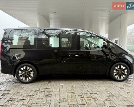 Чорний Хендай Staria, об'ємом двигуна 2.2 л та пробігом 8 тис. км за 59500 $, фото 12 на Automoto.ua