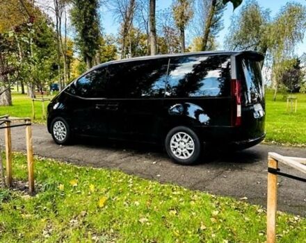 Черный Хендай Staria, объемом двигателя 2.2 л и пробегом 11 тыс. км за 42000 $, фото 9 на Automoto.ua
