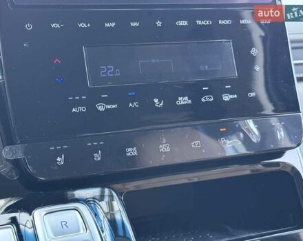 Чорний Хендай Staria, об'ємом двигуна 2.2 л та пробігом 8 тис. км за 51000 $, фото 24 на Automoto.ua