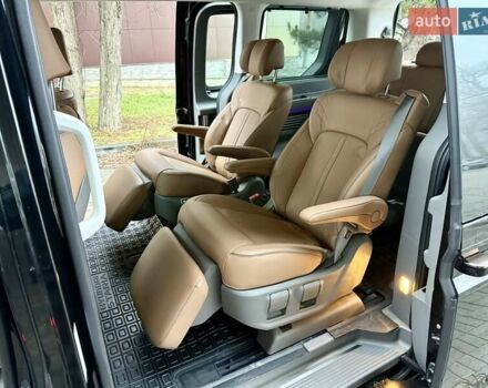 Чорний Хендай Staria, об'ємом двигуна 2.2 л та пробігом 8 тис. км за 59500 $, фото 26 на Automoto.ua