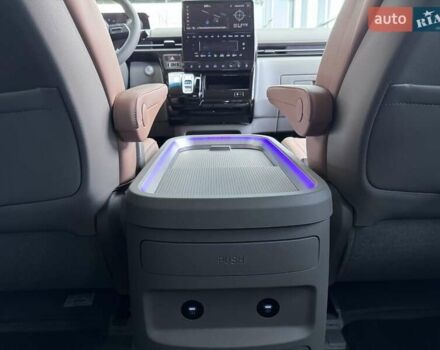 Чорний Хендай Staria, об'ємом двигуна 2.2 л та пробігом 8 тис. км за 51000 $, фото 39 на Automoto.ua