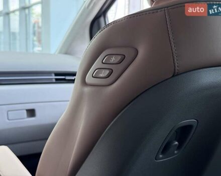Чорний Хендай Staria, об'ємом двигуна 2.2 л та пробігом 8 тис. км за 51000 $, фото 17 на Automoto.ua