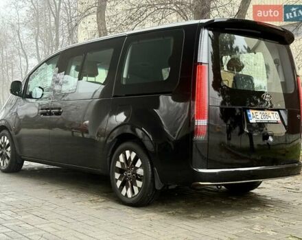 Чорний Хендай Staria, об'ємом двигуна 2.2 л та пробігом 8 тис. км за 59500 $, фото 17 на Automoto.ua