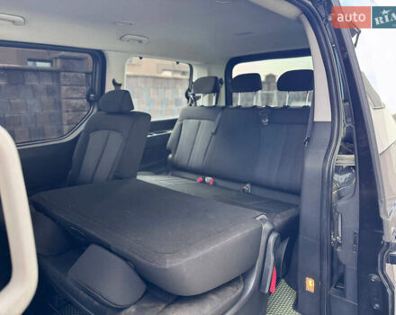 Чорний Хендай Staria, об'ємом двигуна 2.2 л та пробігом 63 тис. км за 19800 $, фото 17 на Automoto.ua